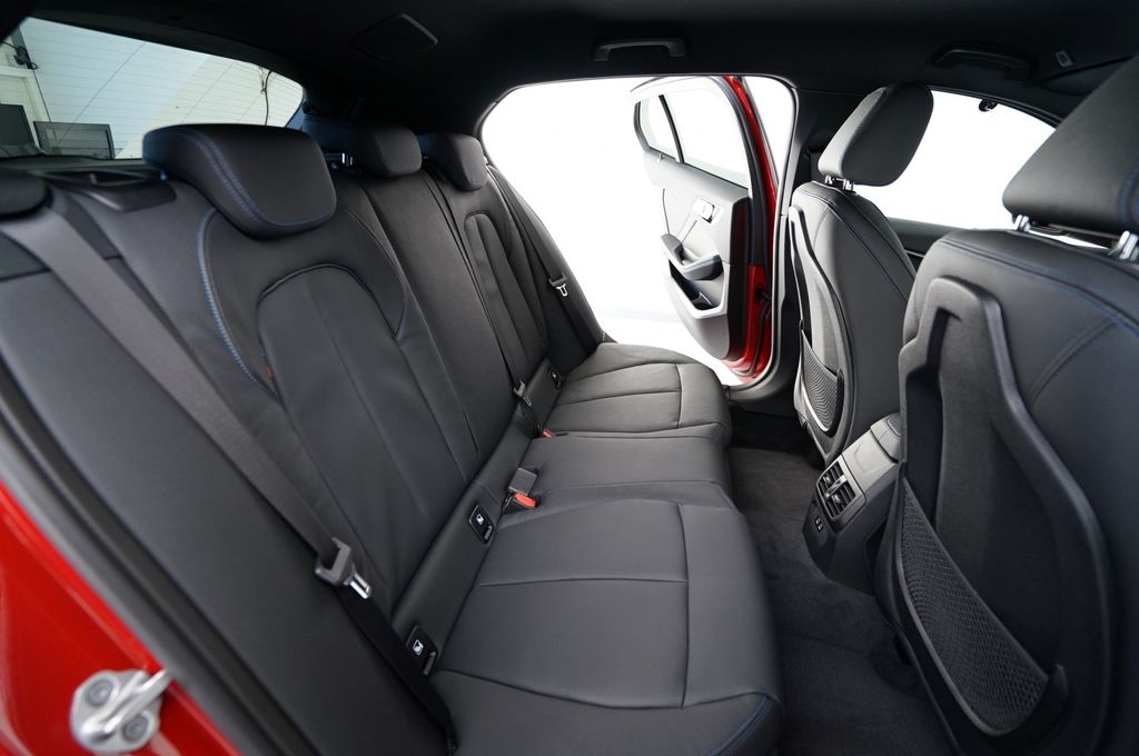 بي ام دبليو 118i