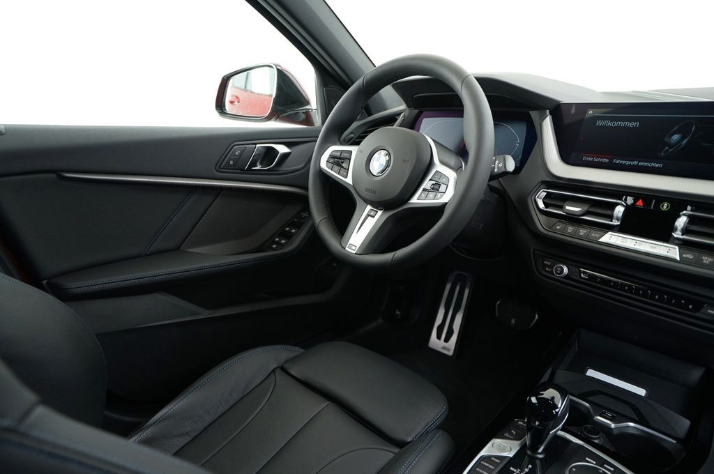 بي ام دبليو 118i