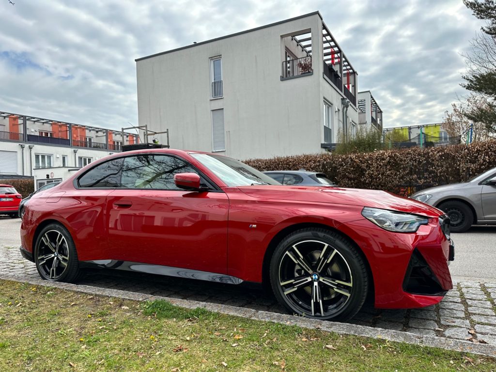 بي ام دبليو 220i