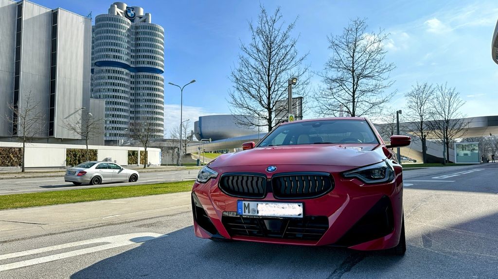 بي ام دبليو 220i