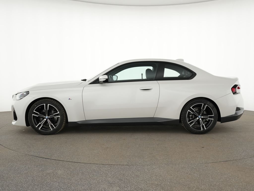 بي ام دبليو 220i