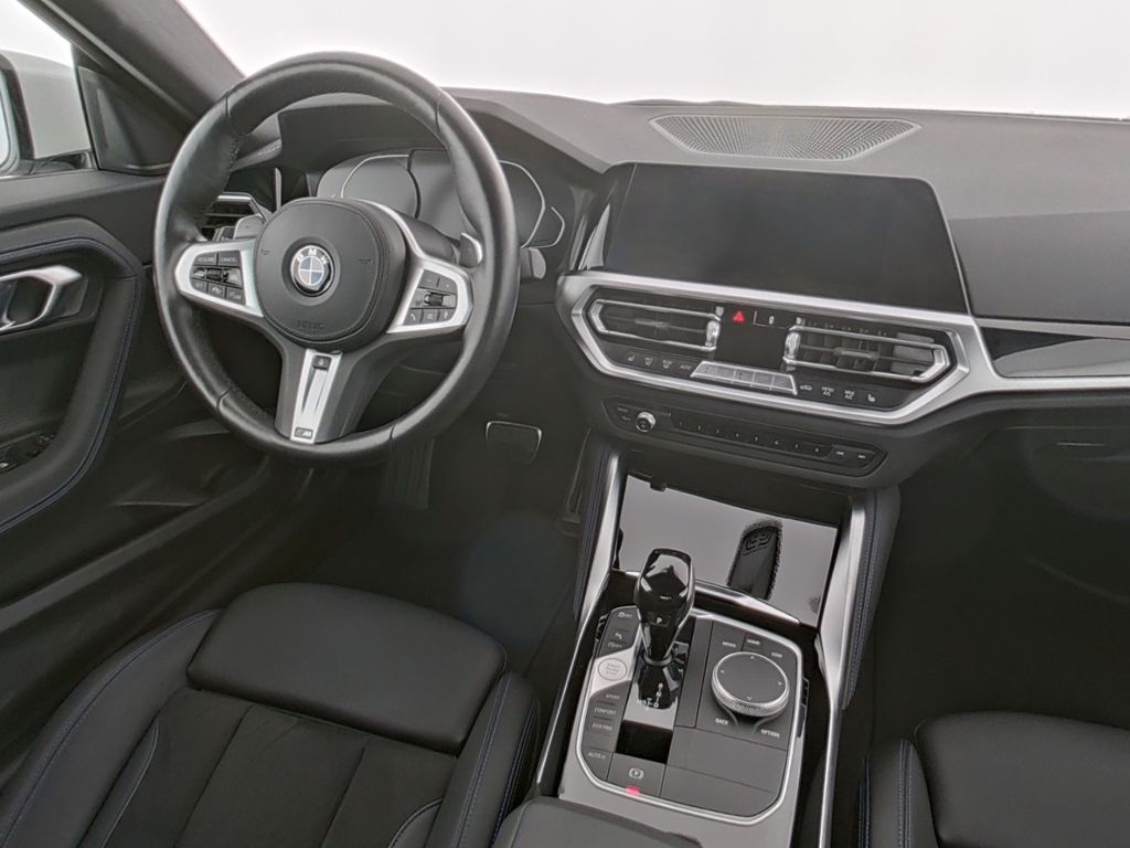 بي ام دبليو 220i