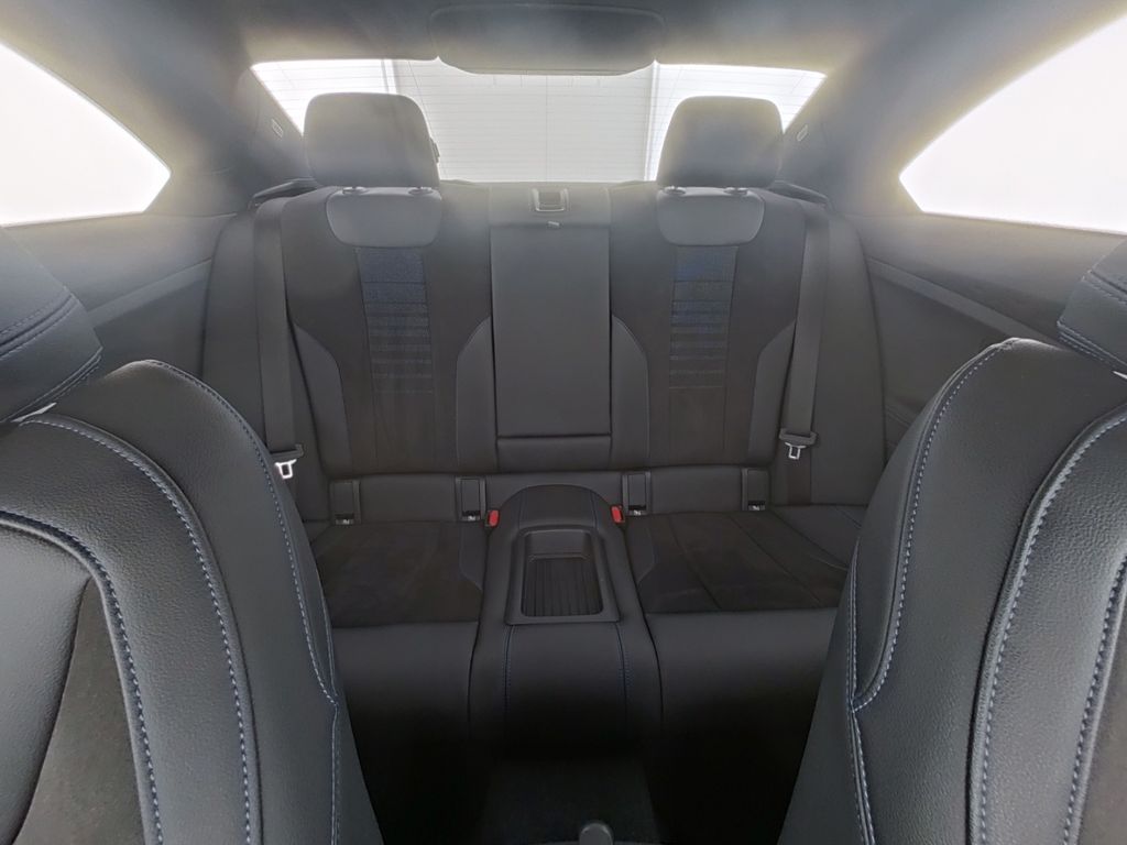 بي ام دبليو 220i