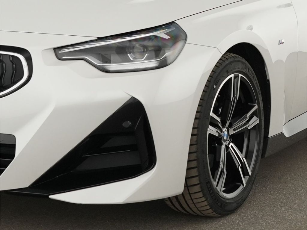 بي ام دبليو 220i