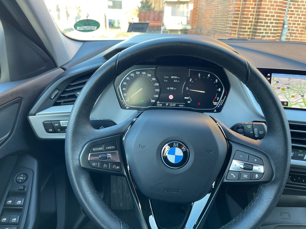 بي ام دبليو 118i