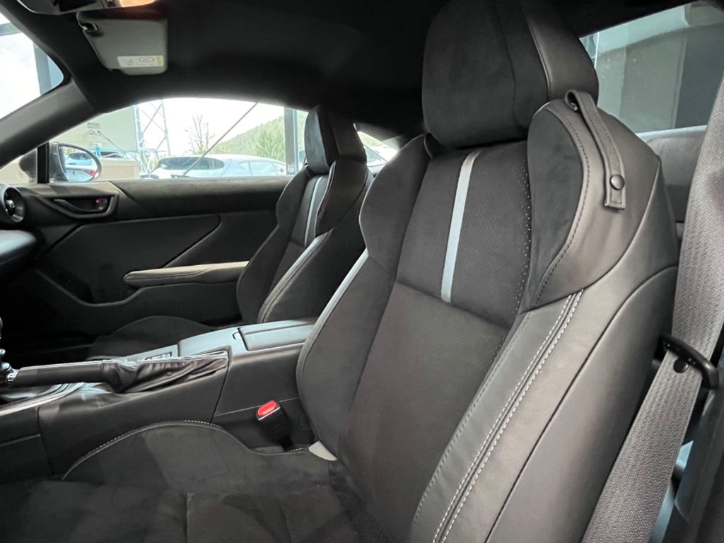 تويوتا جي آر 86