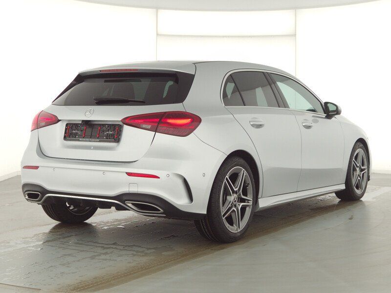 مرسيدس بنز A180