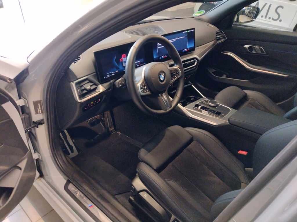 بي ام دبليو 320 د