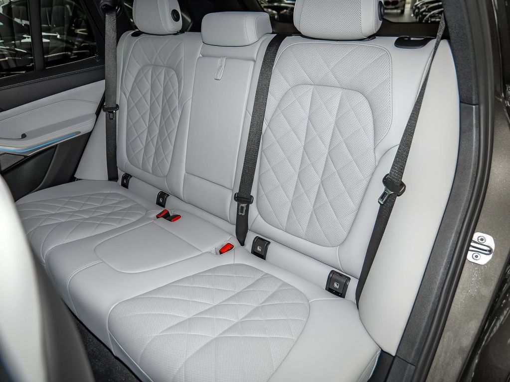 بي ام دبليو اكس 5