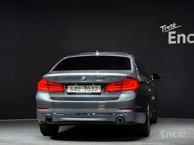 BMW 5 серия (G30)520i