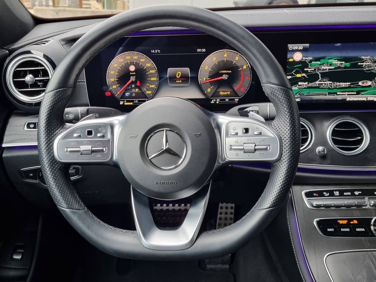 مرسيدس بنز E300