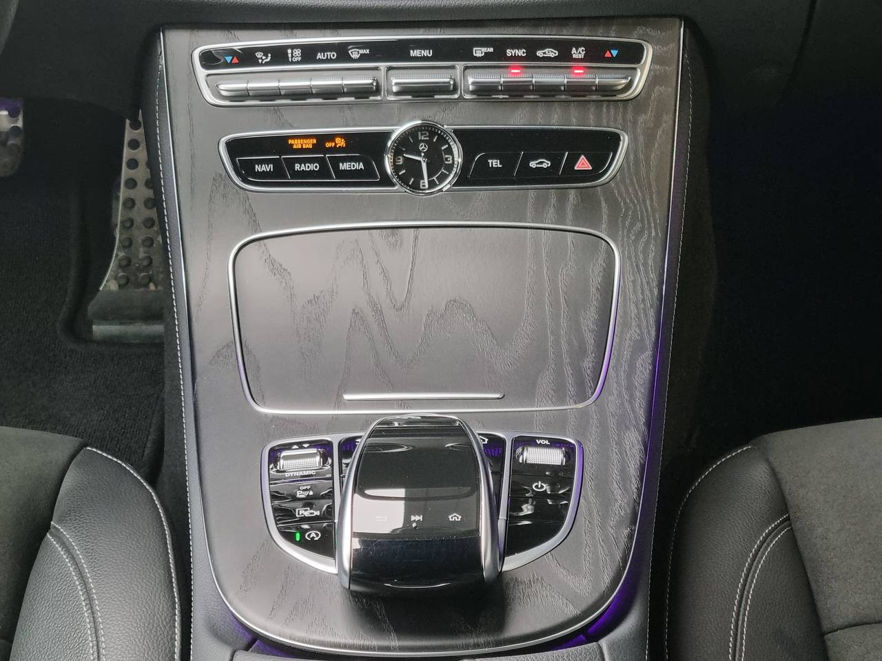 مرسيدس بنز E300