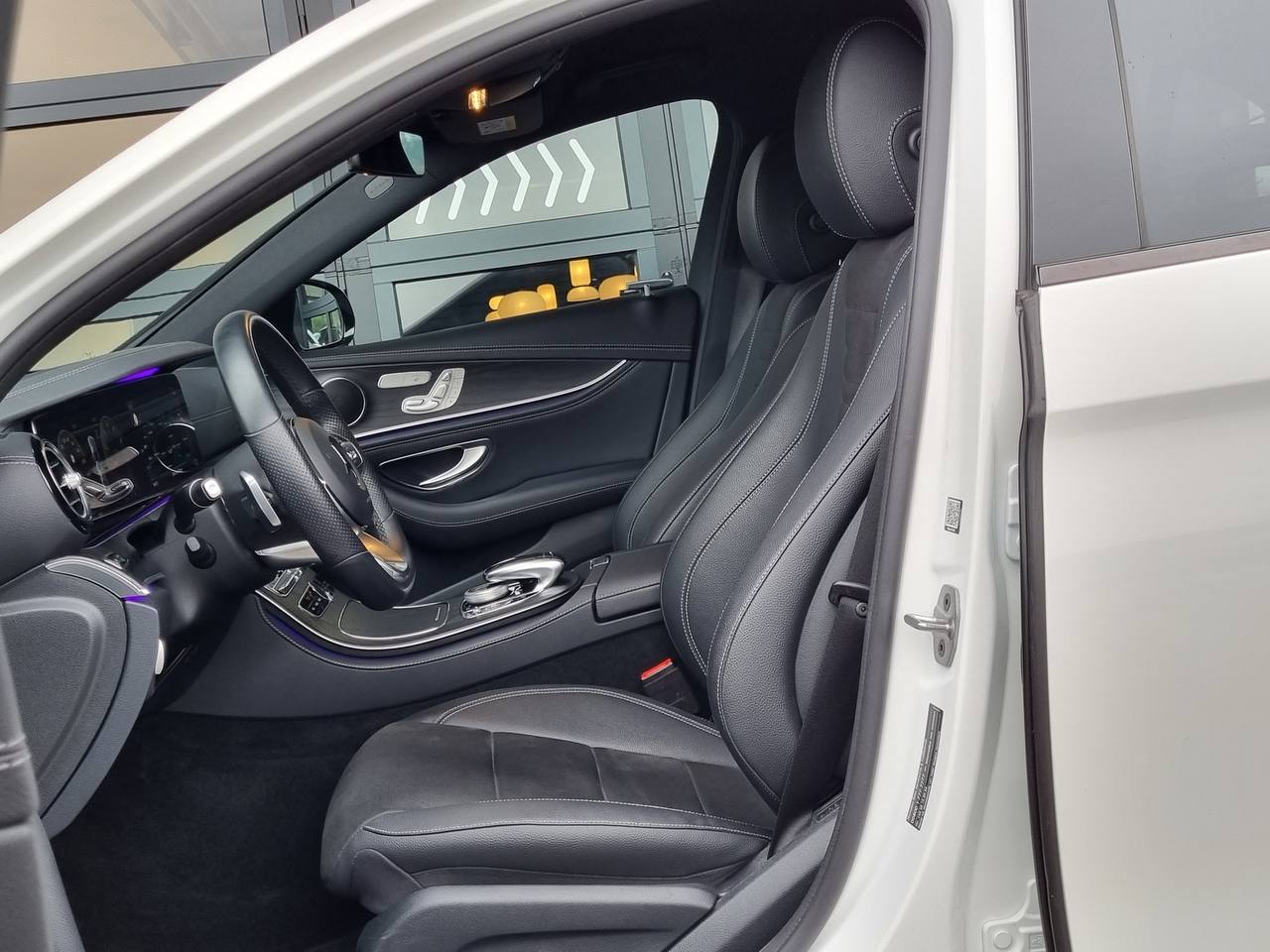 مرسيدس بنز E300