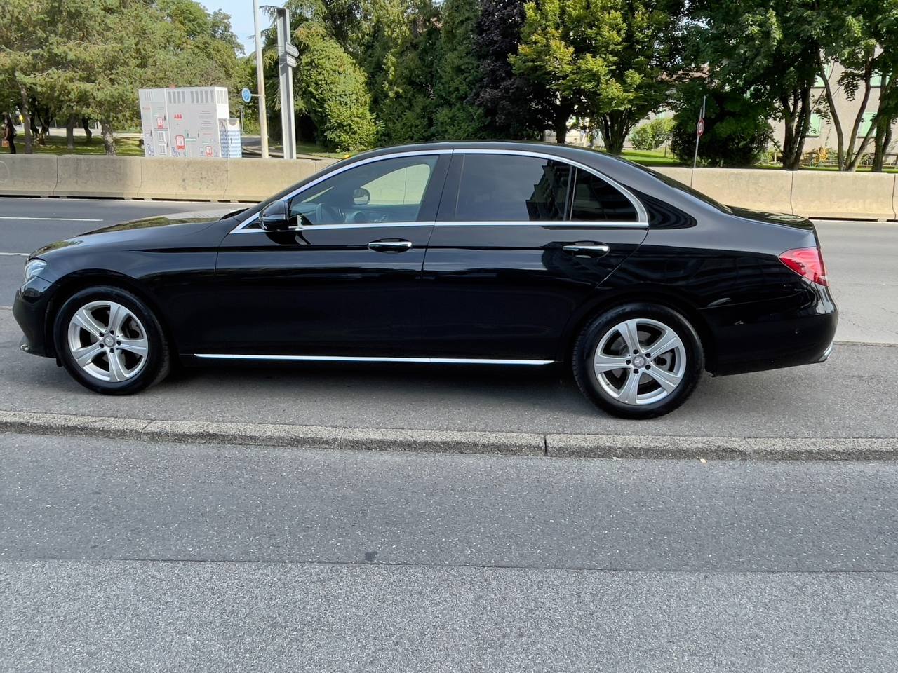 مرسيدس بنز E200