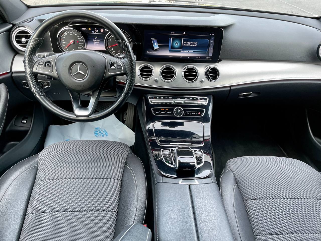 مرسيدس بنز E200