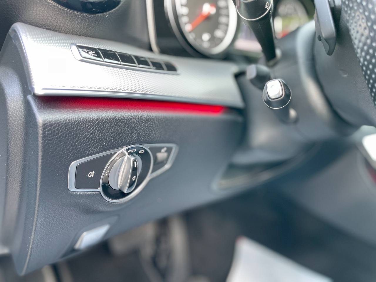 مرسيدس بنز E200