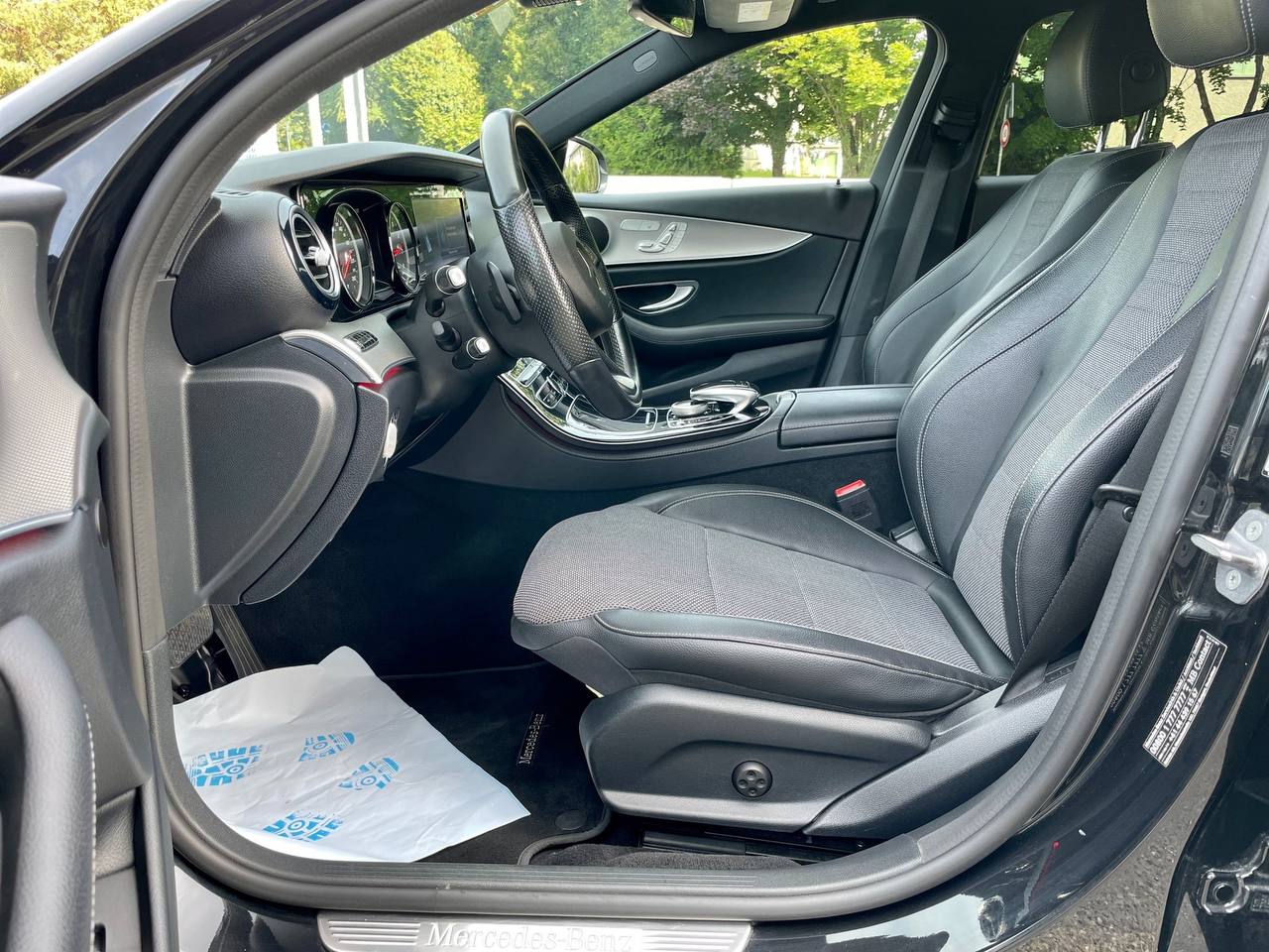 مرسيدس بنز E200