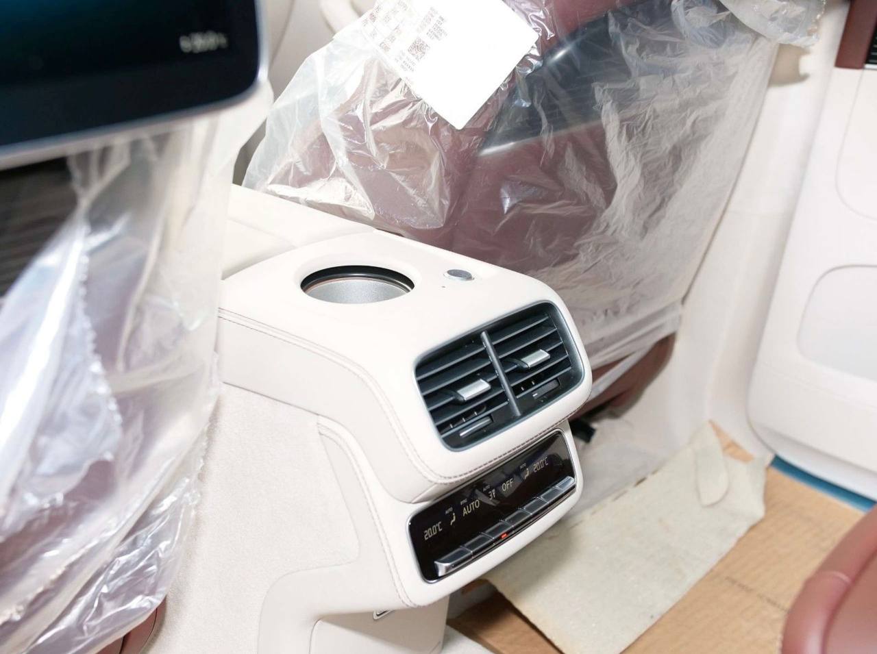 مرسيدس بنز جي ال اس 600