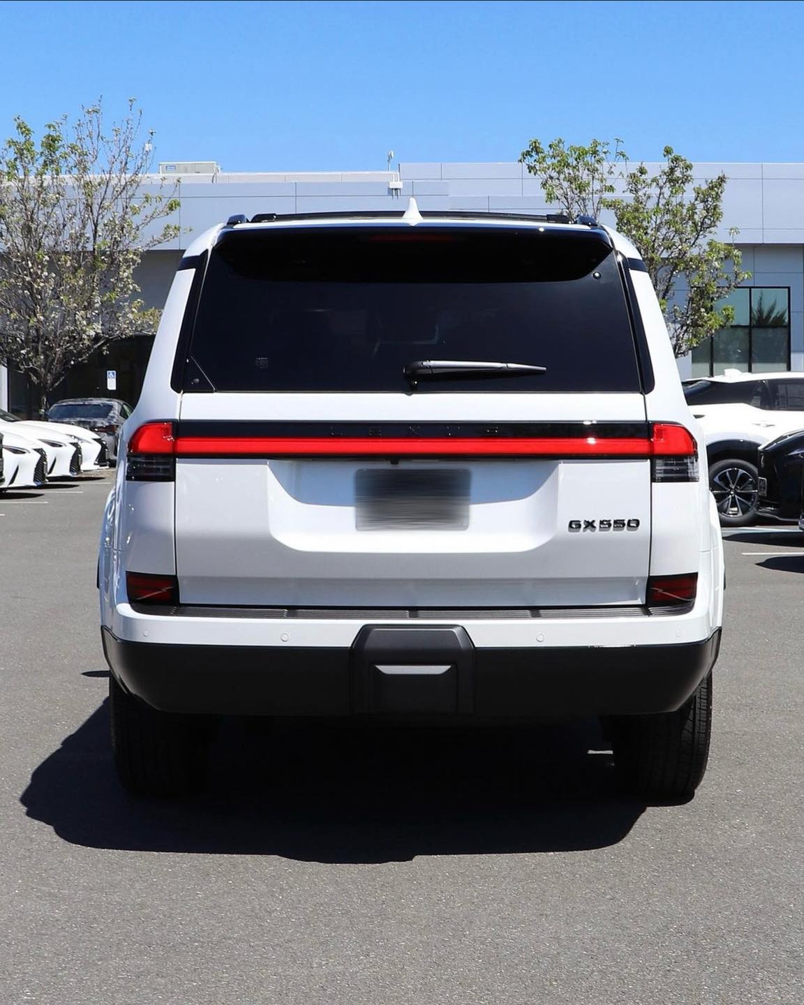 لكزس جي اكس 550