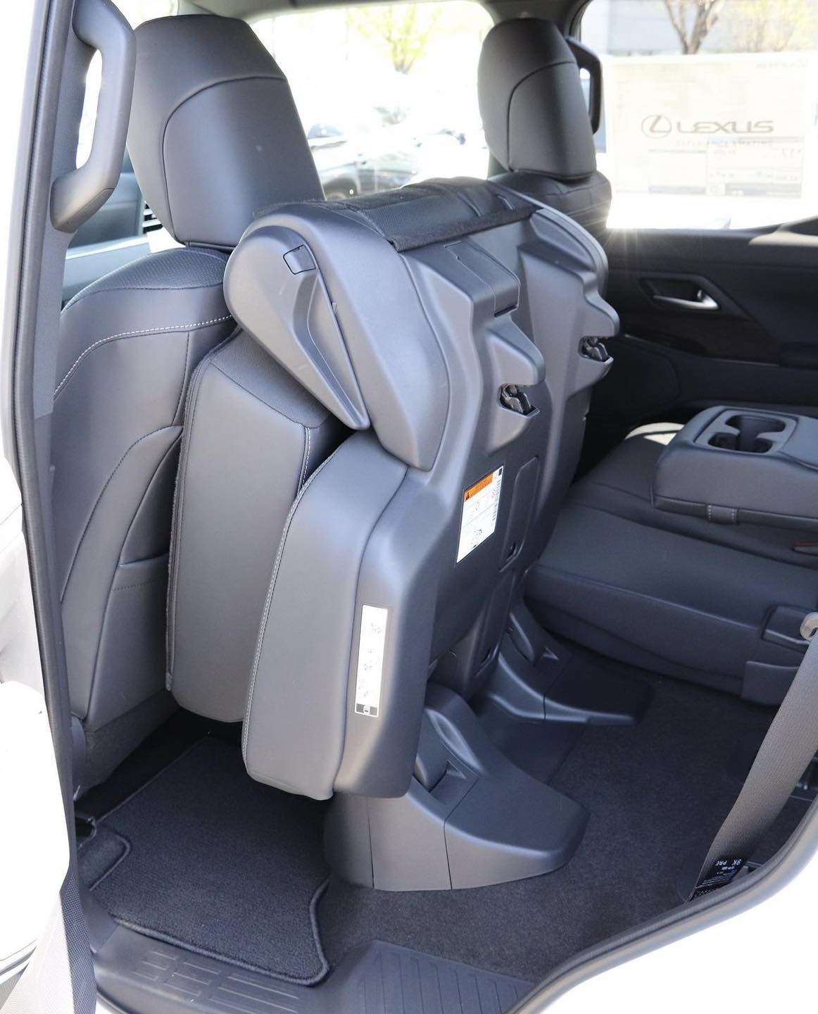 لكزس جي اكس 550