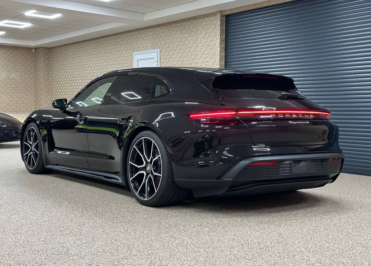 بورش تايتسان