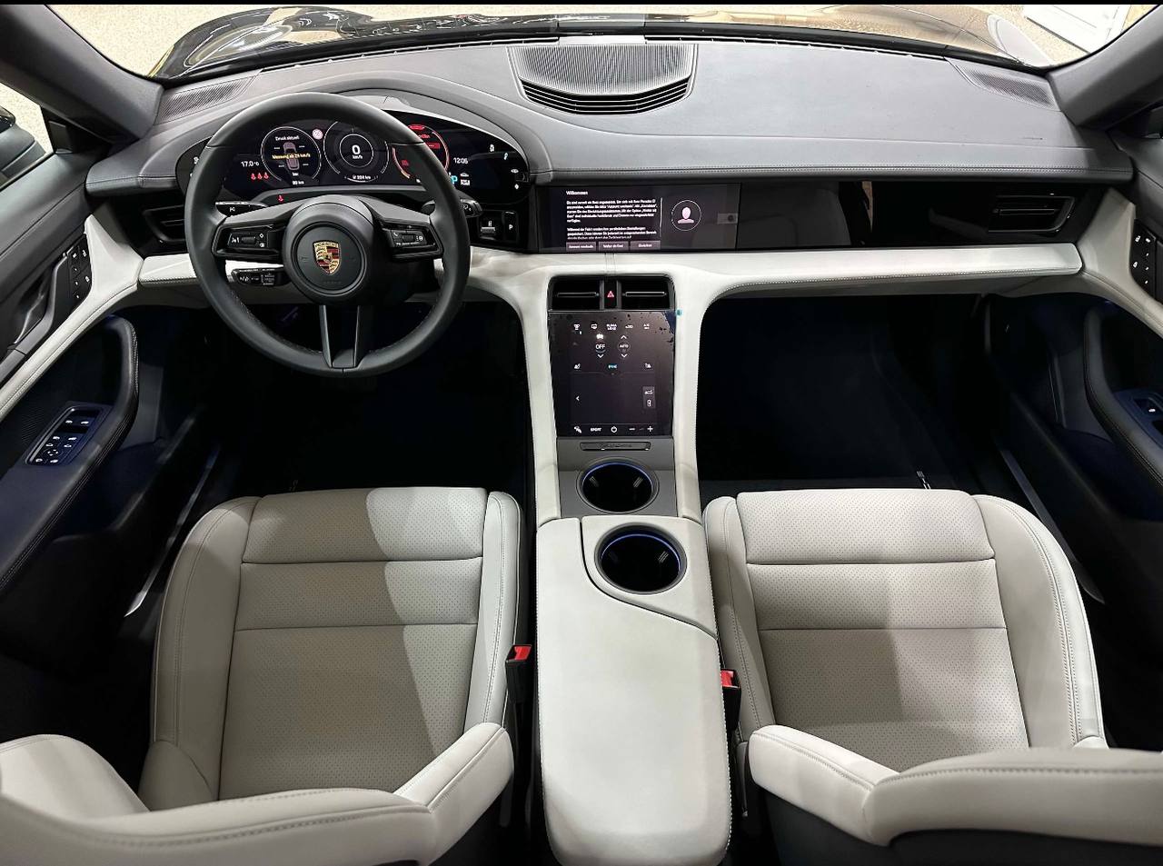 بورش تايتسان