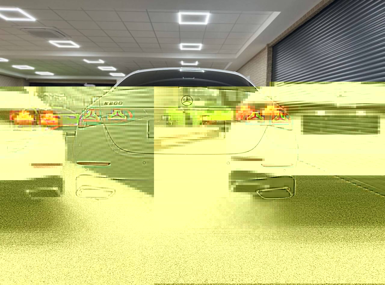 مرسيدس بنز E200